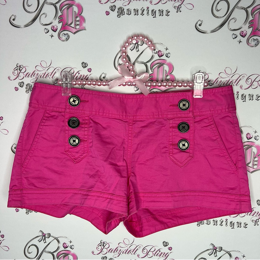 Express shorts cargo button up bright pink pockets on the back cute y2k 2000s